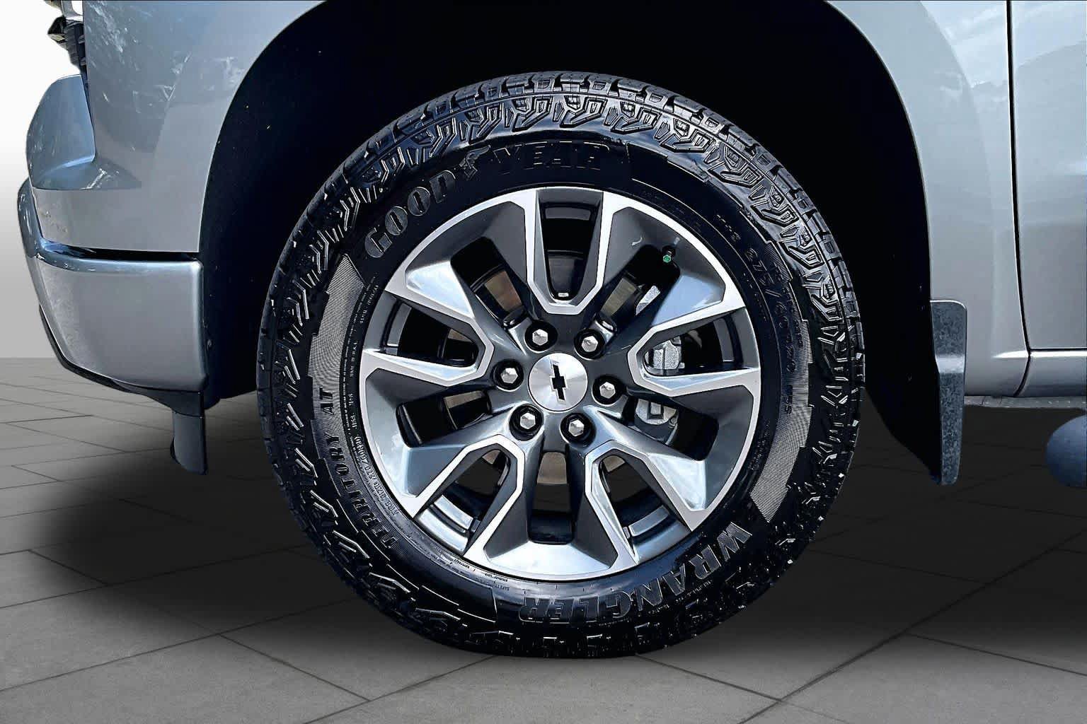 Used 2023 Chevrolet Silverado 1500 RST w/ All Star Edition Plus AWD/4WD image 11
