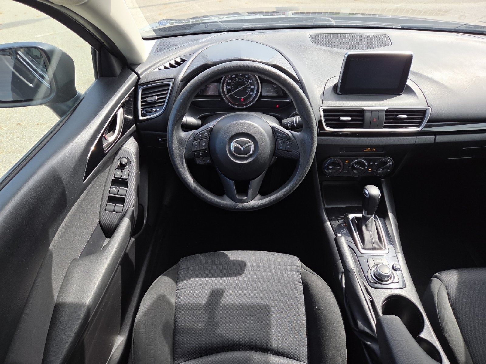 Used 2015 MAZDA MAZDA3 i Sport FWD image 21