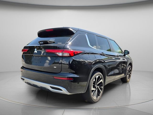 Used 2024 Mitsubishi Outlander SE AWD/4WD image 6
