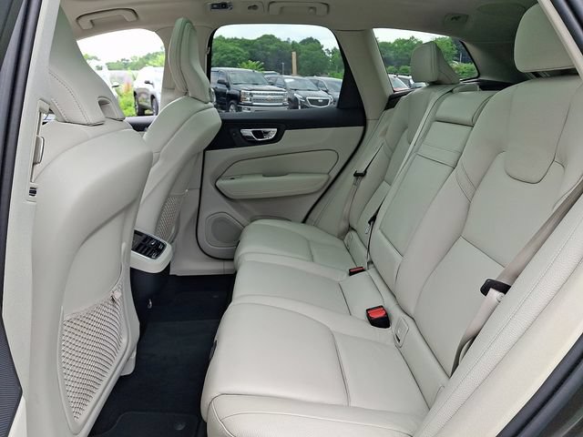 Used 2020 Volvo XC60 T5 Inscription AWD/4WD image 17