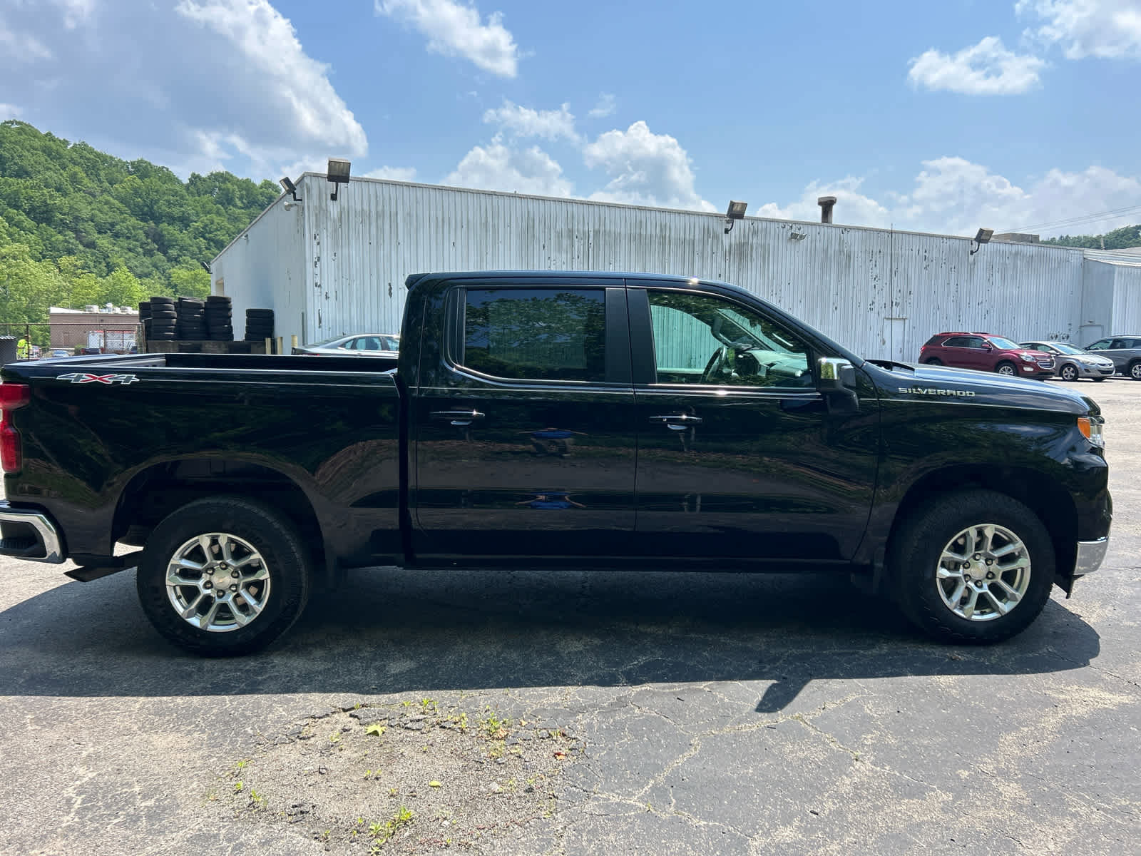Used 2023 Chevrolet Silverado 1500 LT image 4