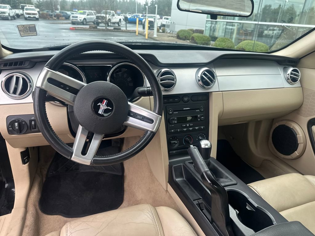 Used 2007 Ford Mustang Deluxe image 12