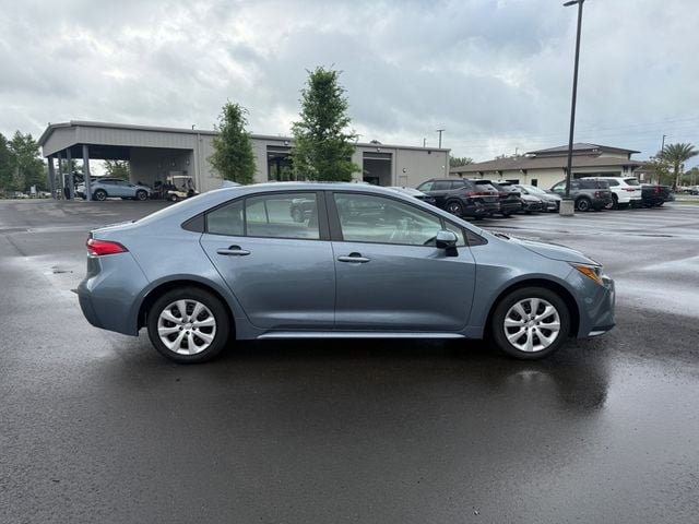Used 2026 Toyota Corolla LE FWD image 7