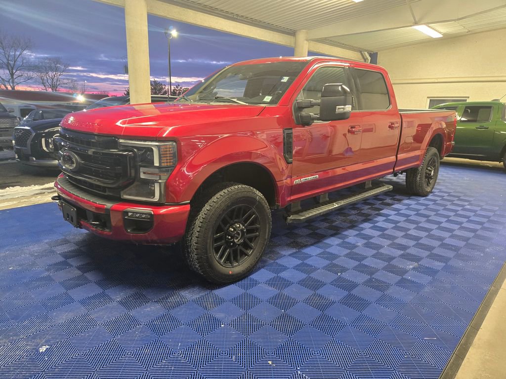 Used 2022 Ford F250 Lariat w/ Black Appearance Package image 3