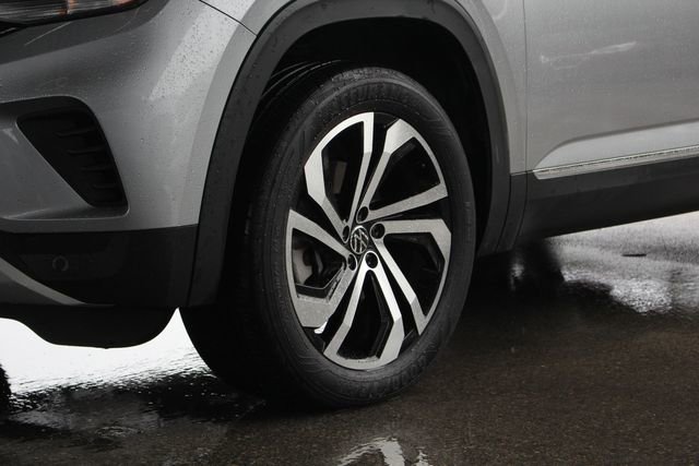 Used 2022 Volkswagen Atlas Cross Sport SEL image 4