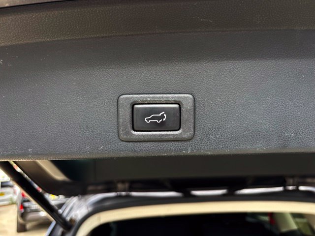 Used 2019 Subaru Ascent Premium AWD/4WD image 25