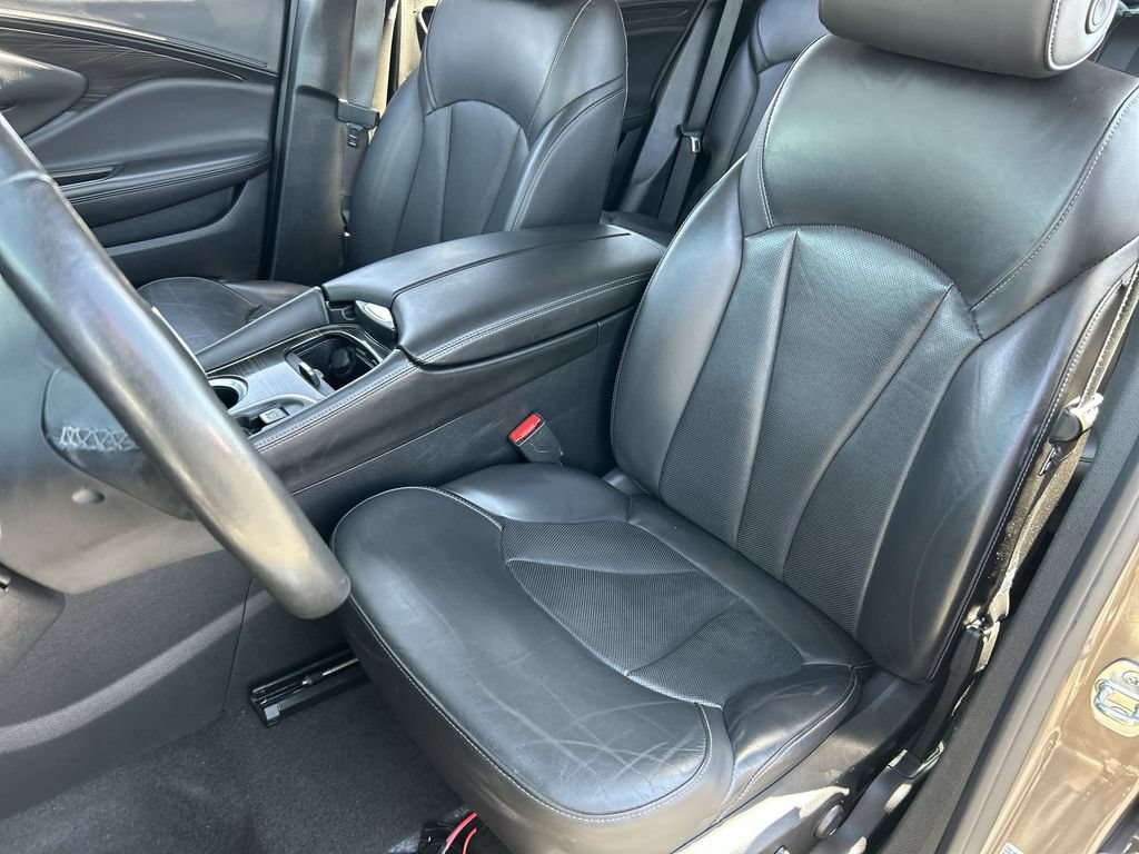 Used 2019 Buick Envision Premium AWD/4WD image 19