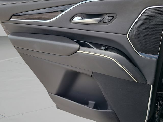 Used 2023 Cadillac Escalade Sport AWD/4WD image 17