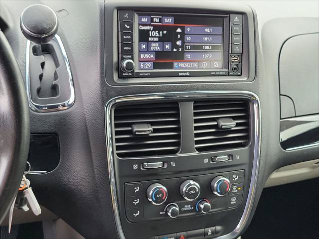Certified 2020 Dodge Grand Caravan SXT FWD image 13
