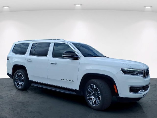 Used 2024 Jeep Wagoneer Series II RWD image 5