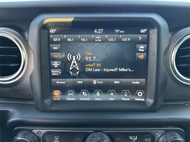 Used 2020 Jeep Gladiator Overland image 22