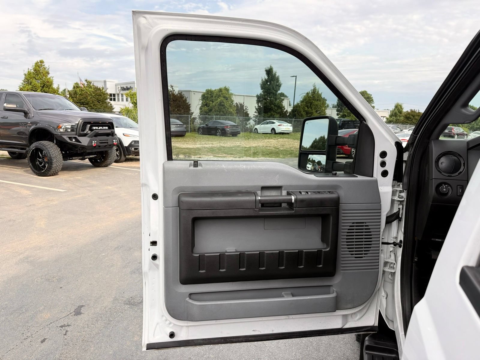 Used 2016 Ford F450 XL w/ Power Equipment Group AWD/4WD image 24