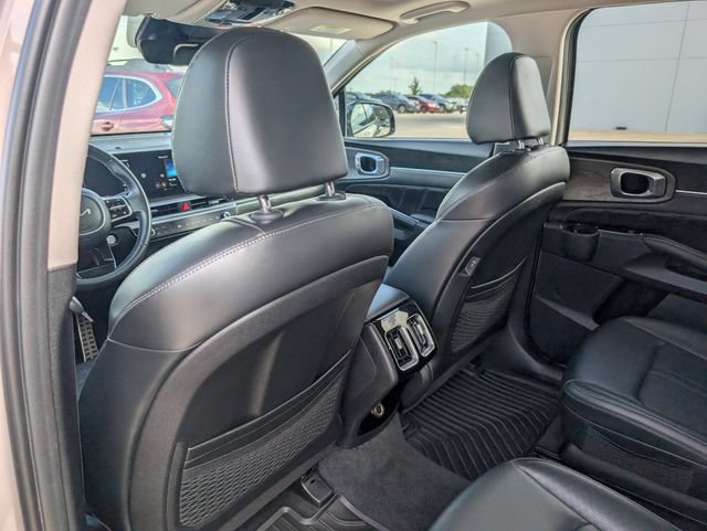 Used 2024 Kia Sorento SX AWD/4WD image 26