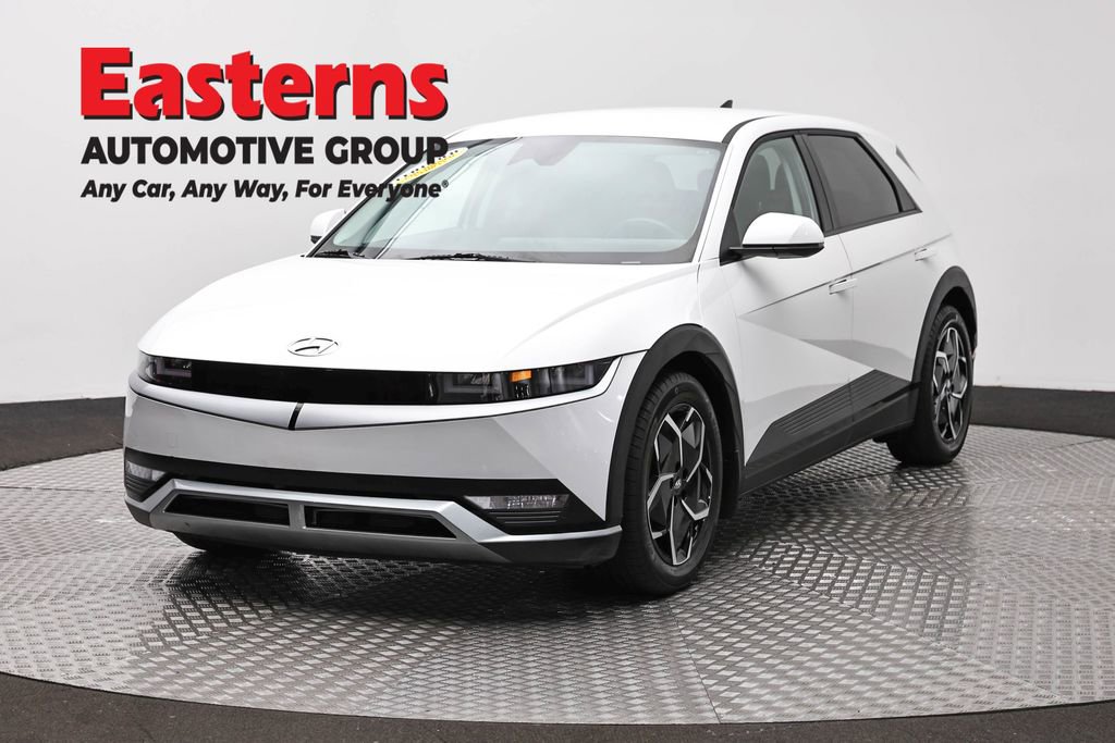 Used 2024 Hyundai Ioniq 5 SE image 1