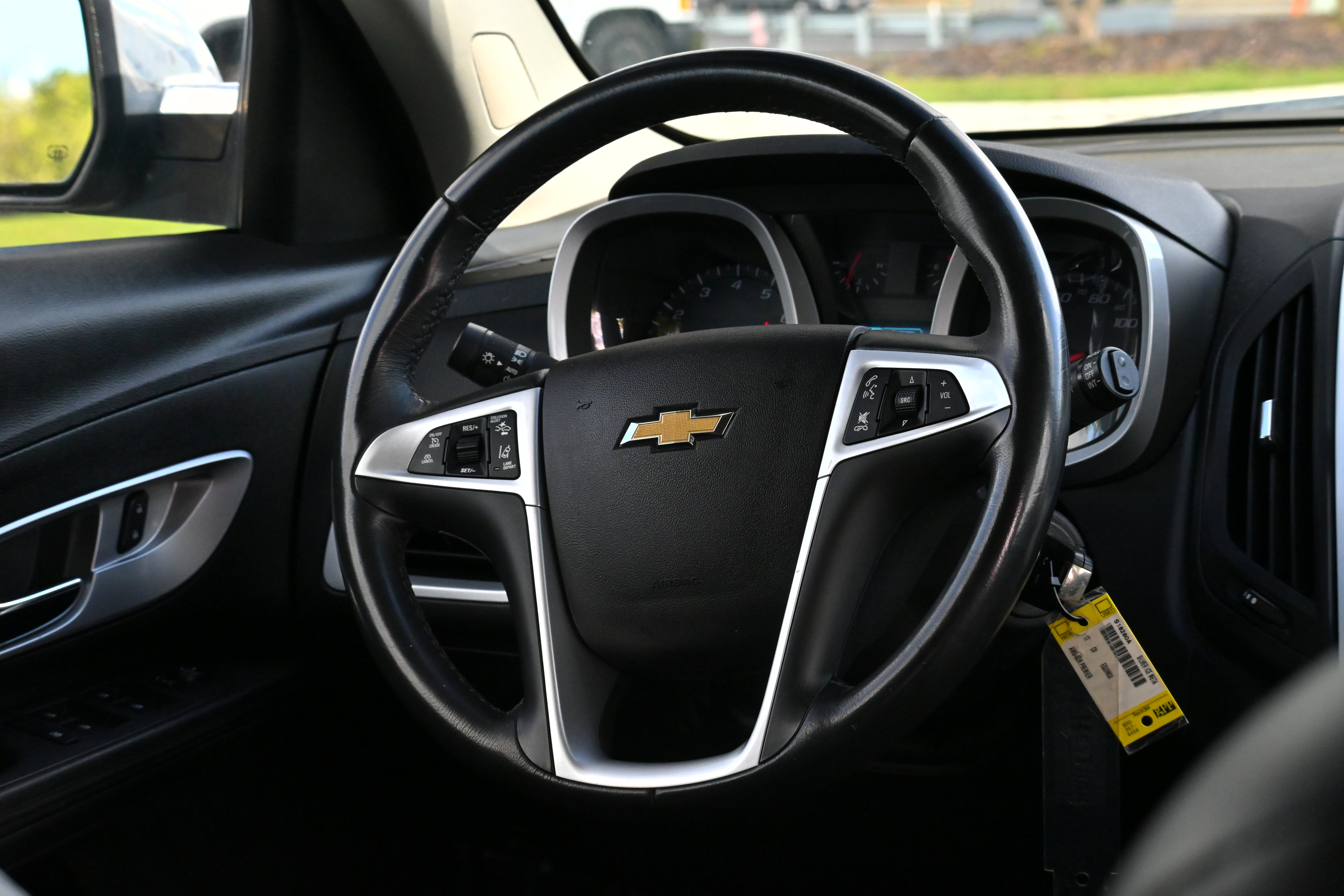 Used 2017 Chevrolet Equinox Premier w/ Enhanced Convenience Package image 19