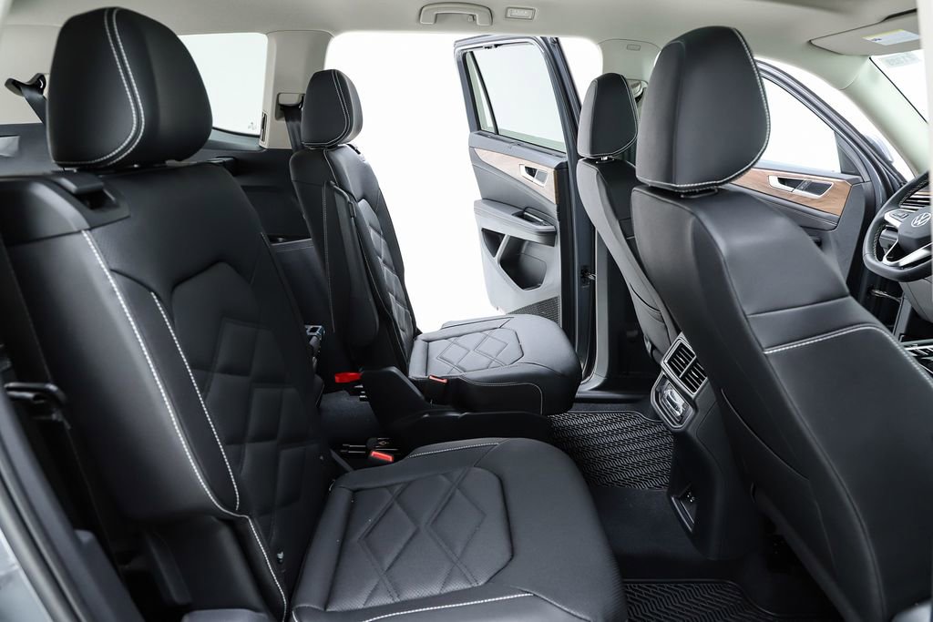 New 2026 Volkswagen Atlas SE FWD image 38