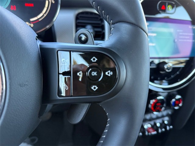Certified 2024 MINI Cooper S image 27