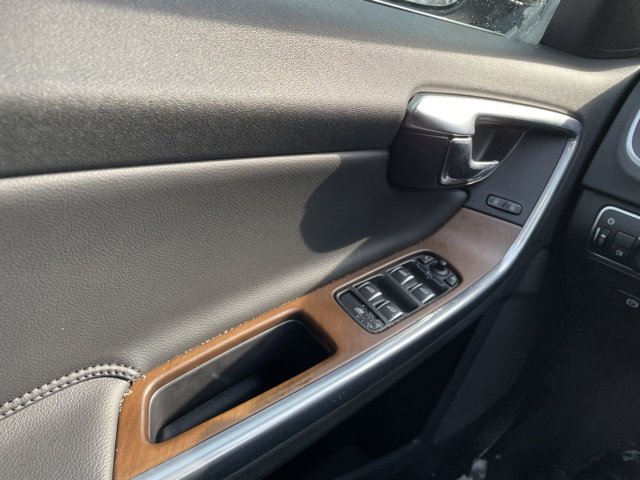 Used 2016 Volvo S60 T5 w/ Climate Package image 8