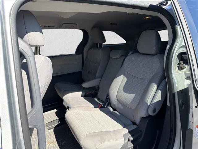 Certified 2022 Toyota Sienna LE FWD image 25