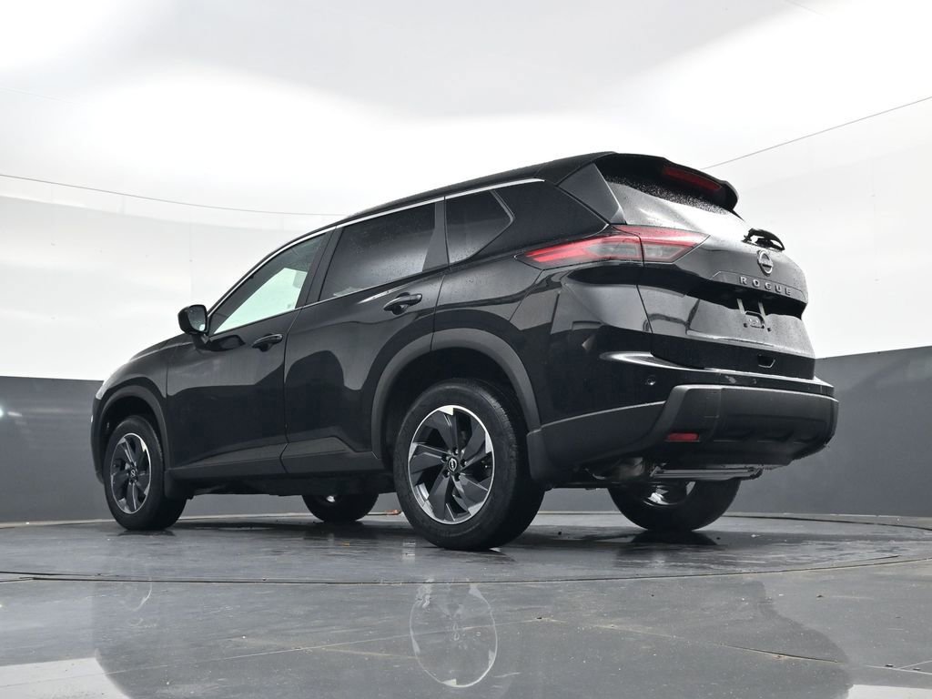 Certified 2026 Nissan Rogue SV FWD image 42