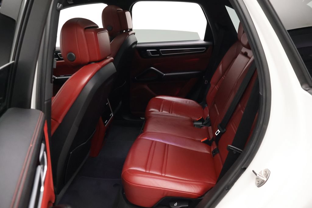 Certified 2023 Porsche Cayenne S AWD/4WD image 19