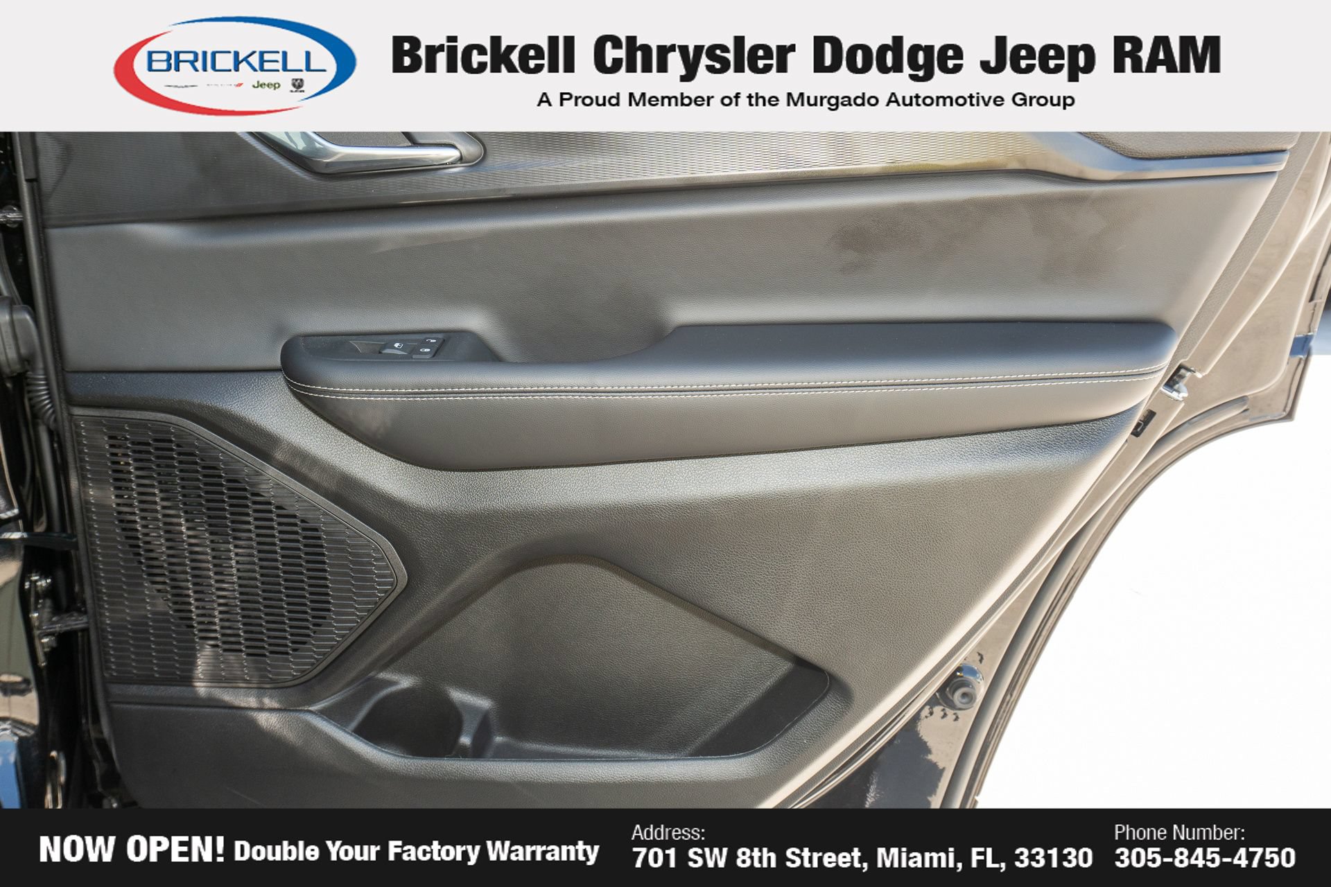 Used 2025 Jeep Grand Cherokee L Altitude AWD/4WD image 17