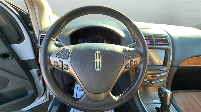 Used 2011 Lincoln MKX AWD w/ 102A Rapid Spec Order Code image 11