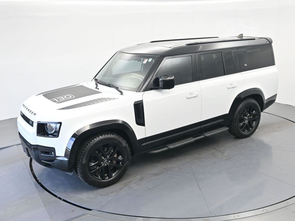 Used 2023 Land Rover Defender 130 X-Dynamic SE AWD/4WD image 17