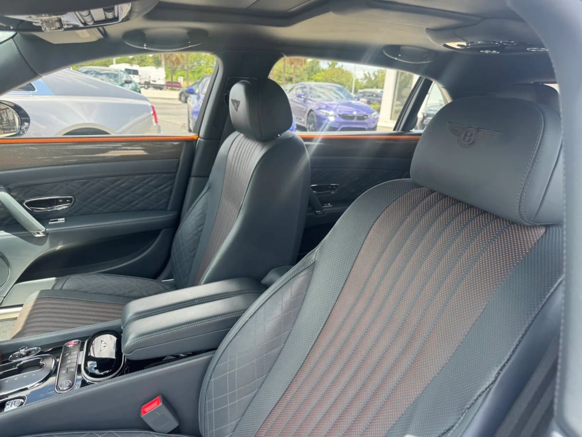 Used 2018 Bentley Flying Spur S V8 AWD/4WD image 8
