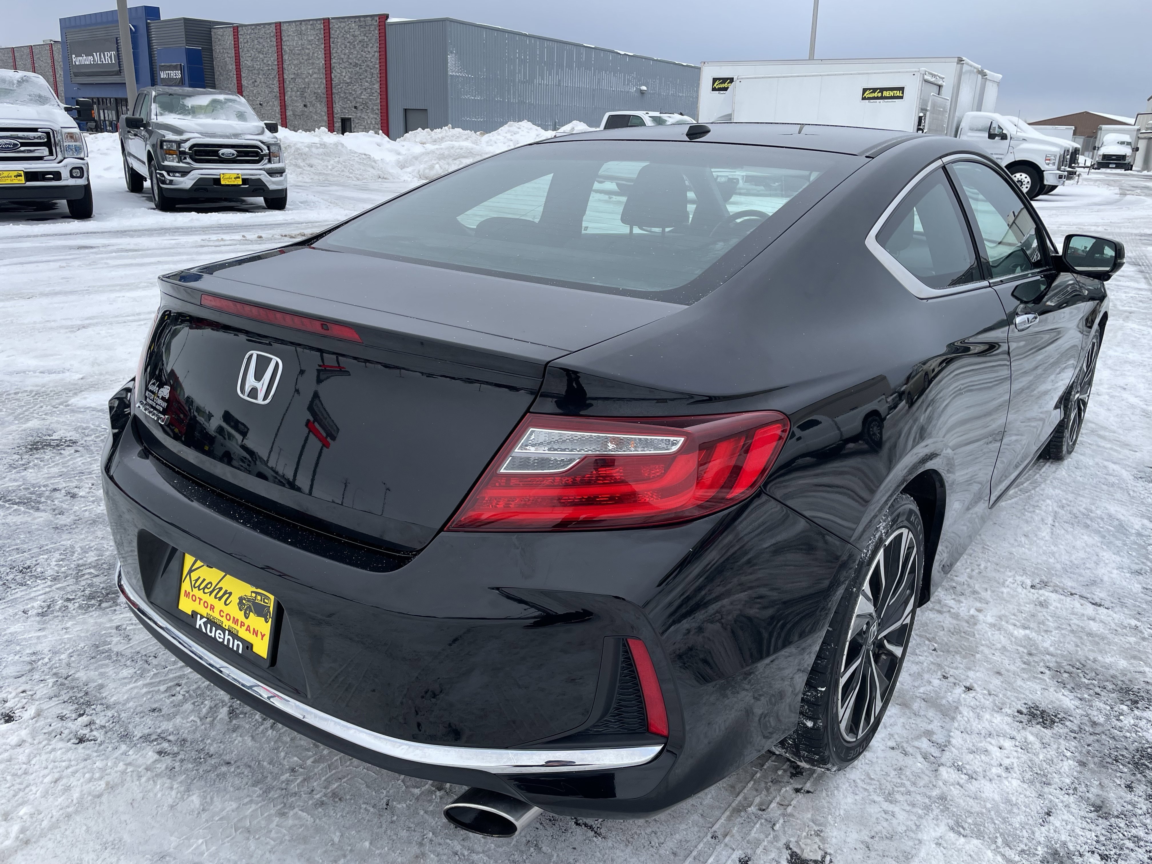 Used 2017 Honda Accord EX image 8