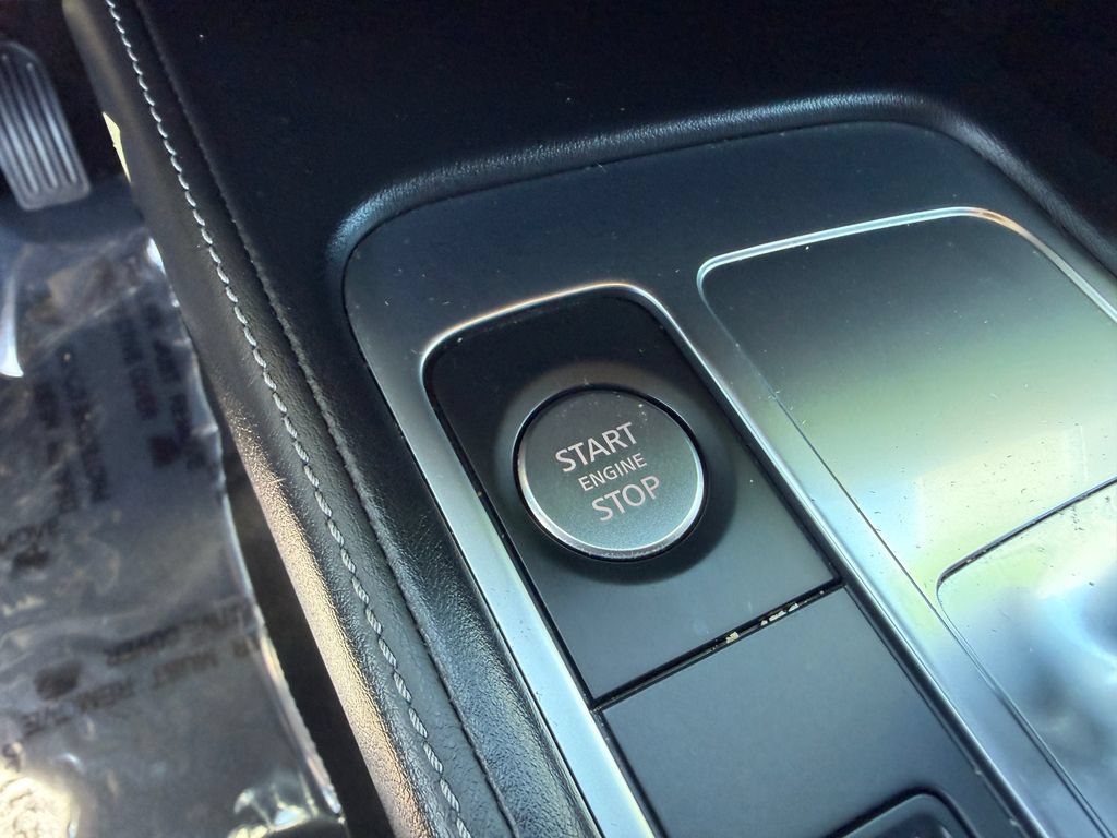 Used 2023 INFINITI QX60 Luxe w/ Cargo Package FWD image 27