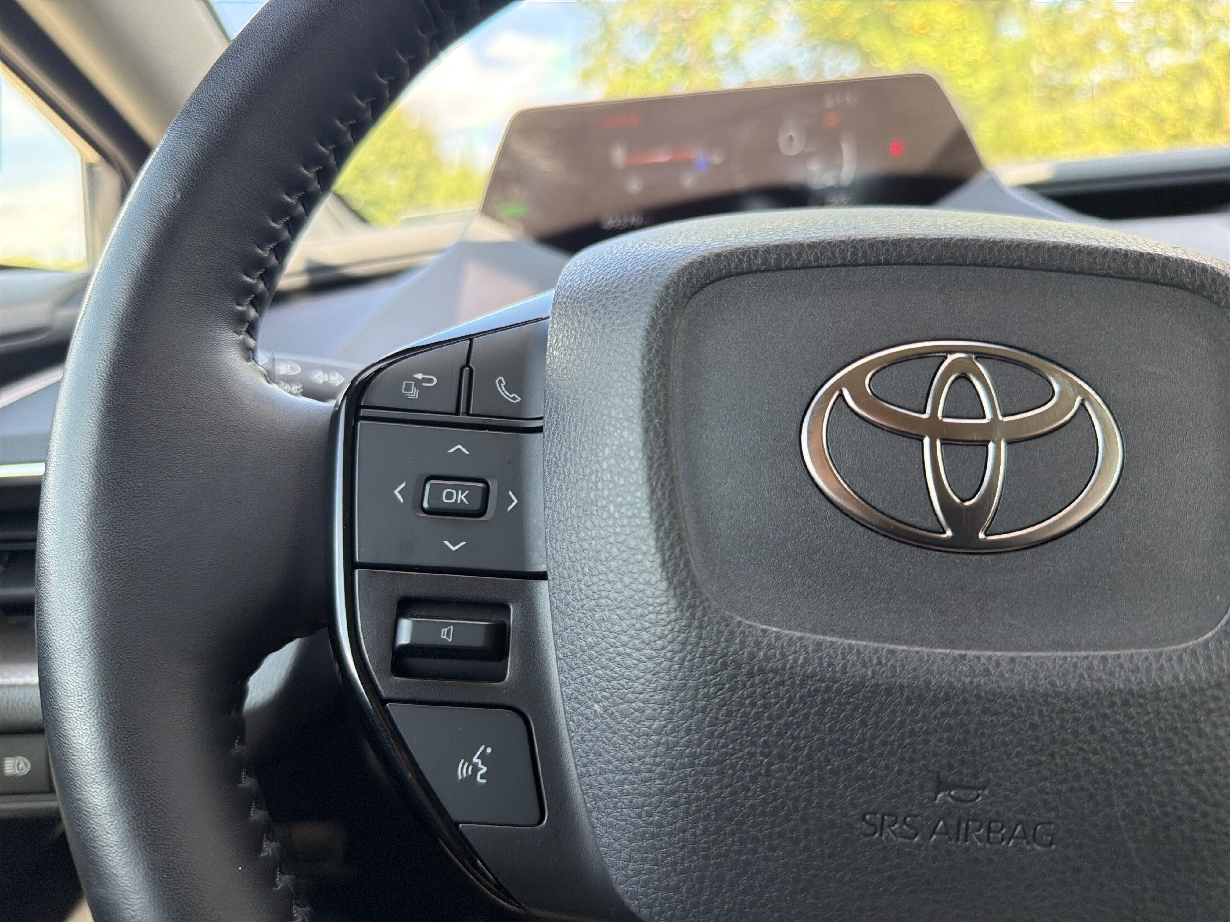 Certified 2024 Toyota Prius XLE AWD/4WD image 10