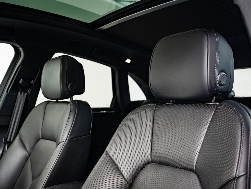 Certified 2024 Porsche Macan image 21
