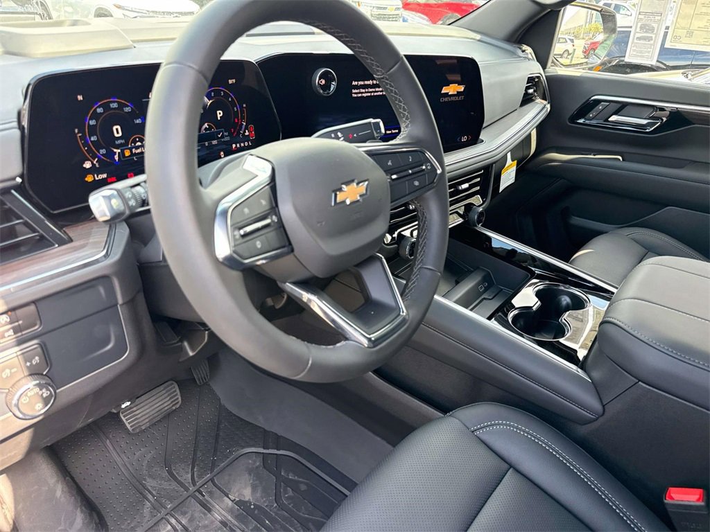 New 2026 Chevrolet Suburban LS image 19
