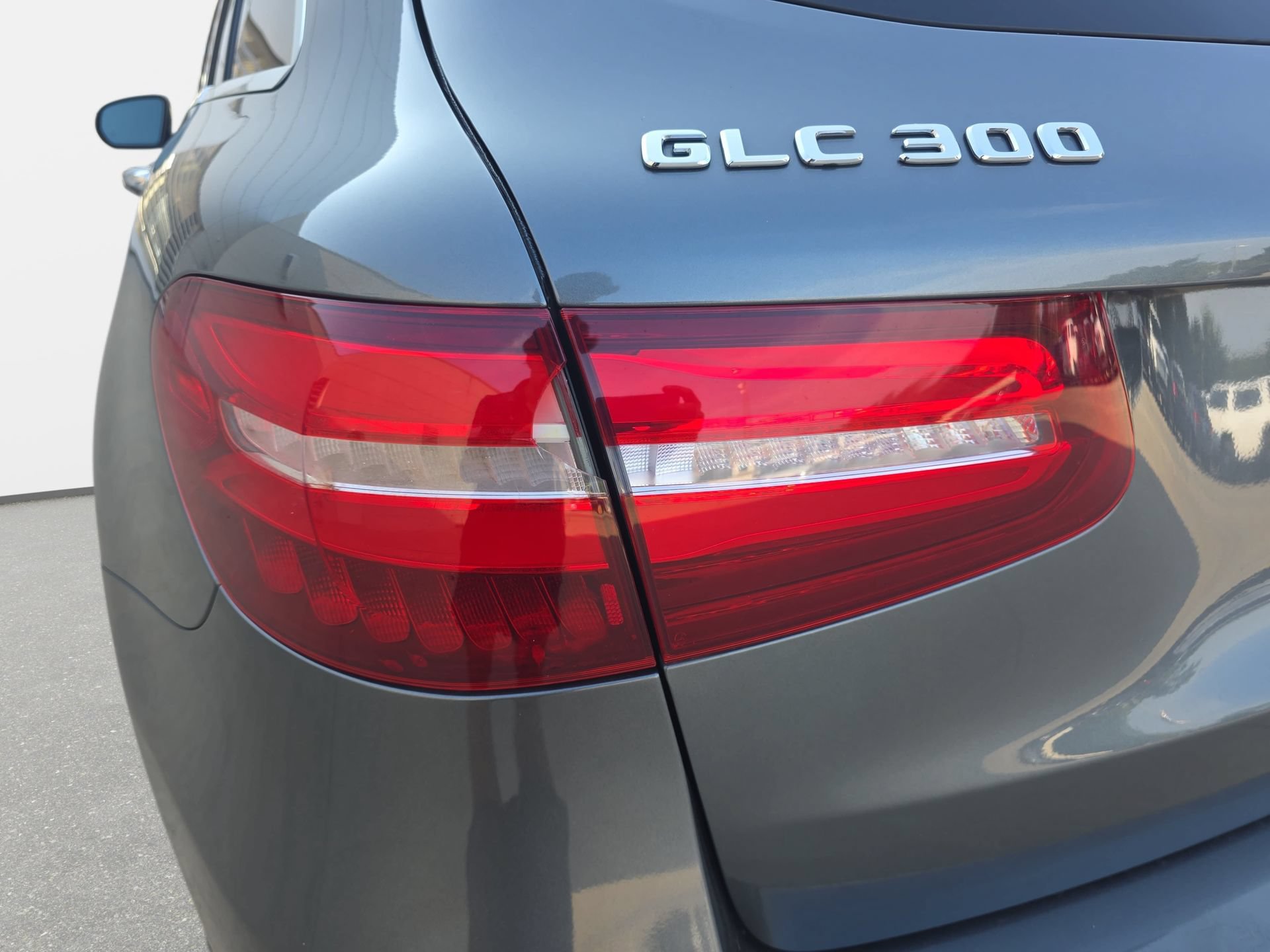 Used 2019 Mercedes-Benz GLC 300 4MATIC image 33