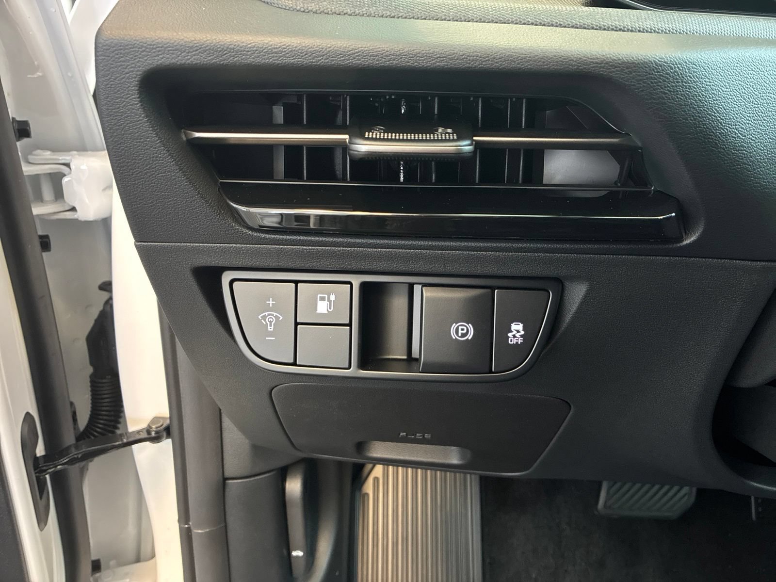 New 2026 Kia EV6 Light AWD/4WD image 14