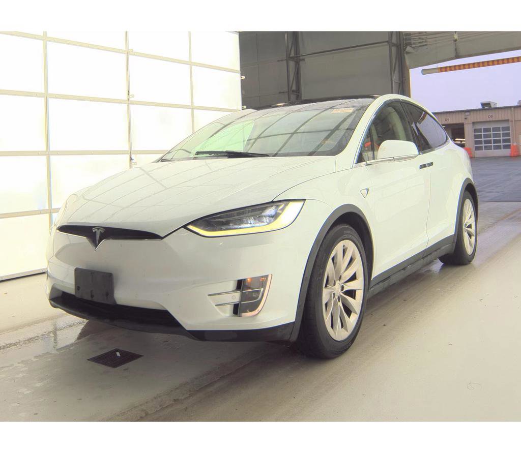 Used 2018 Tesla Model X 100D AWD/4WD image 3