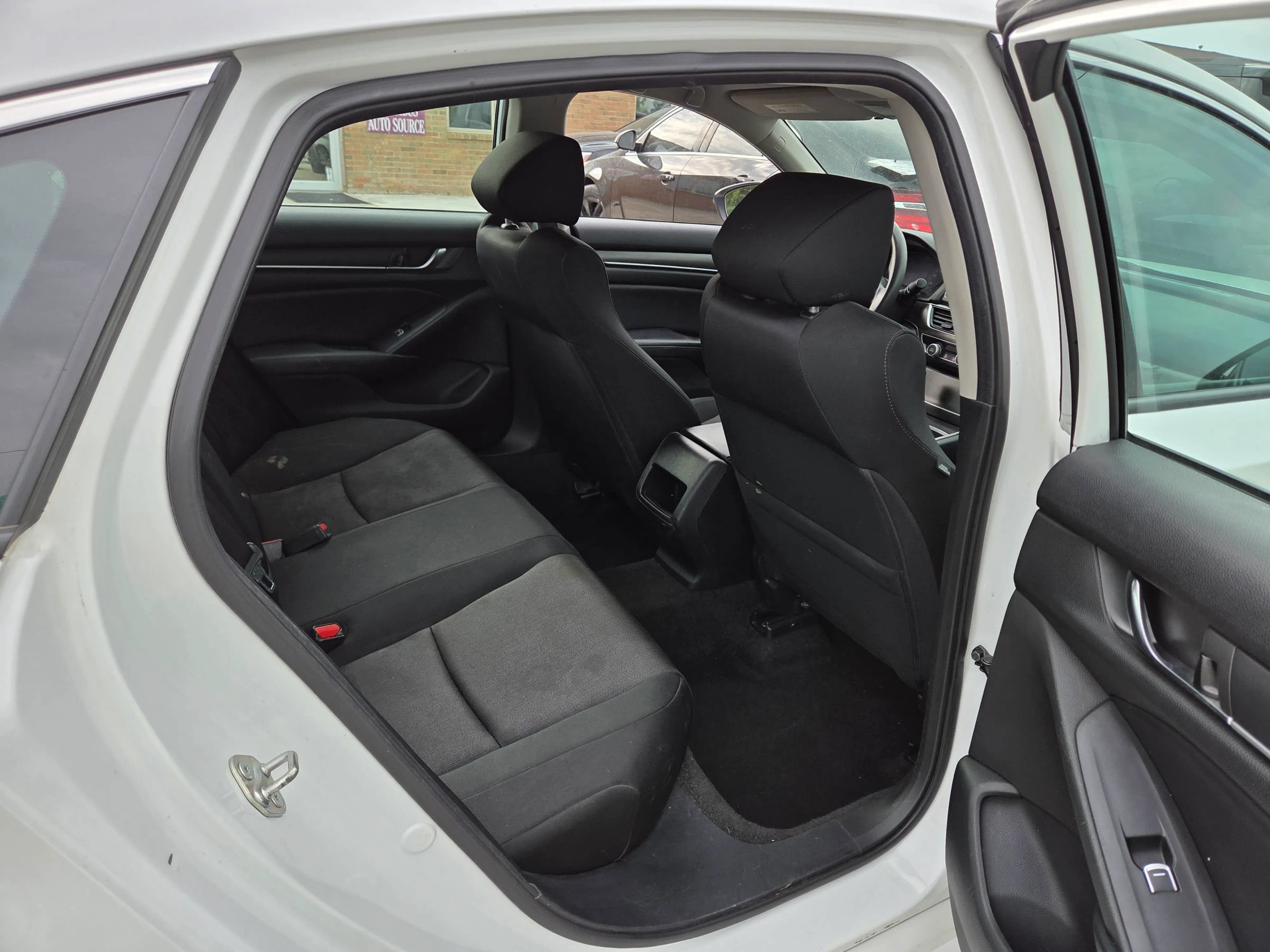 Used 2018 Honda Accord LX image 20