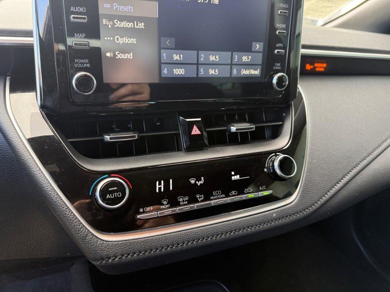 Used 2020 Toyota Corolla SE image 24