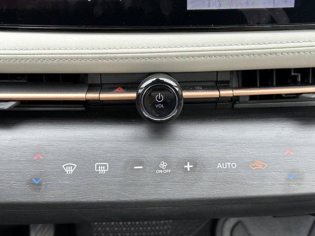 Certified 2023 Nissan Ariya FWD image 5