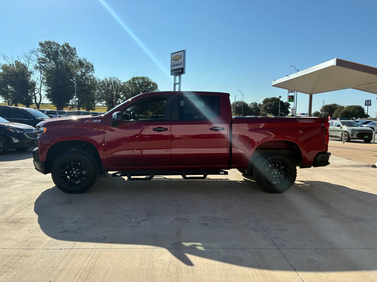 Used 2019 Chevrolet Silverado 1500 LT Trail Boss AWD/4WD image 2