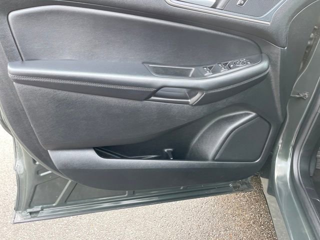 Used 2024 Ford Edge SEL w/ Convenience Package image 10