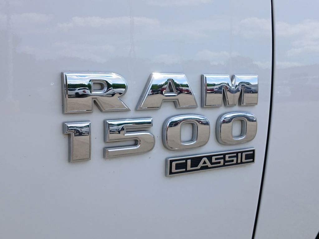Used 2022 RAM 1500 Classic SLT w/ Electronics Group AWD/4WD image 33