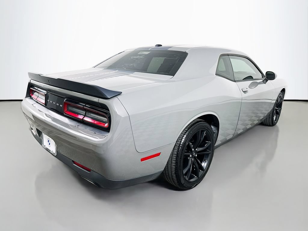 Used 2017 Dodge Challenger SXT w/ Blacktop Package RWD image 5
