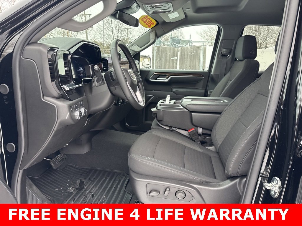Used 2025 GMC Sierra 1500 Elevation image 8