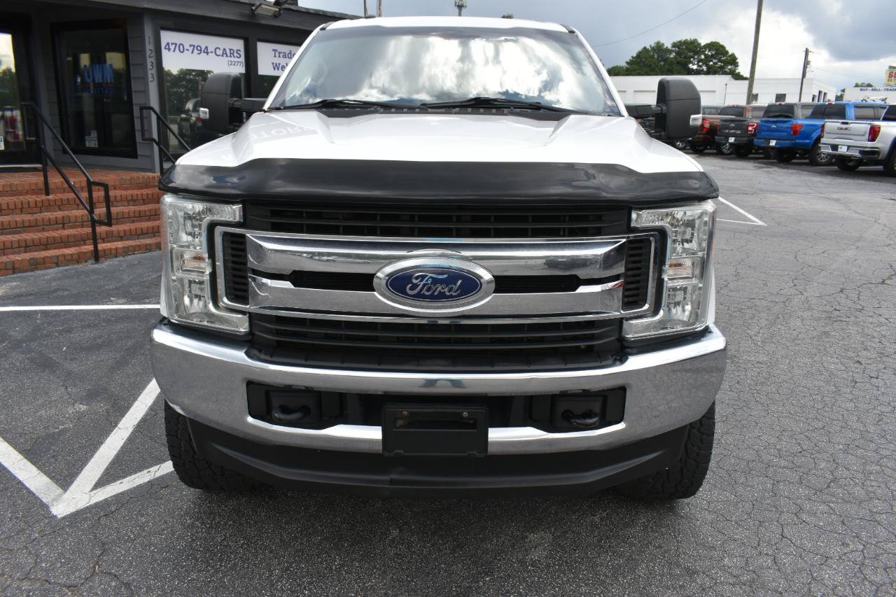 Used 2017 Ford F250 XLT AWD/4WD image 3