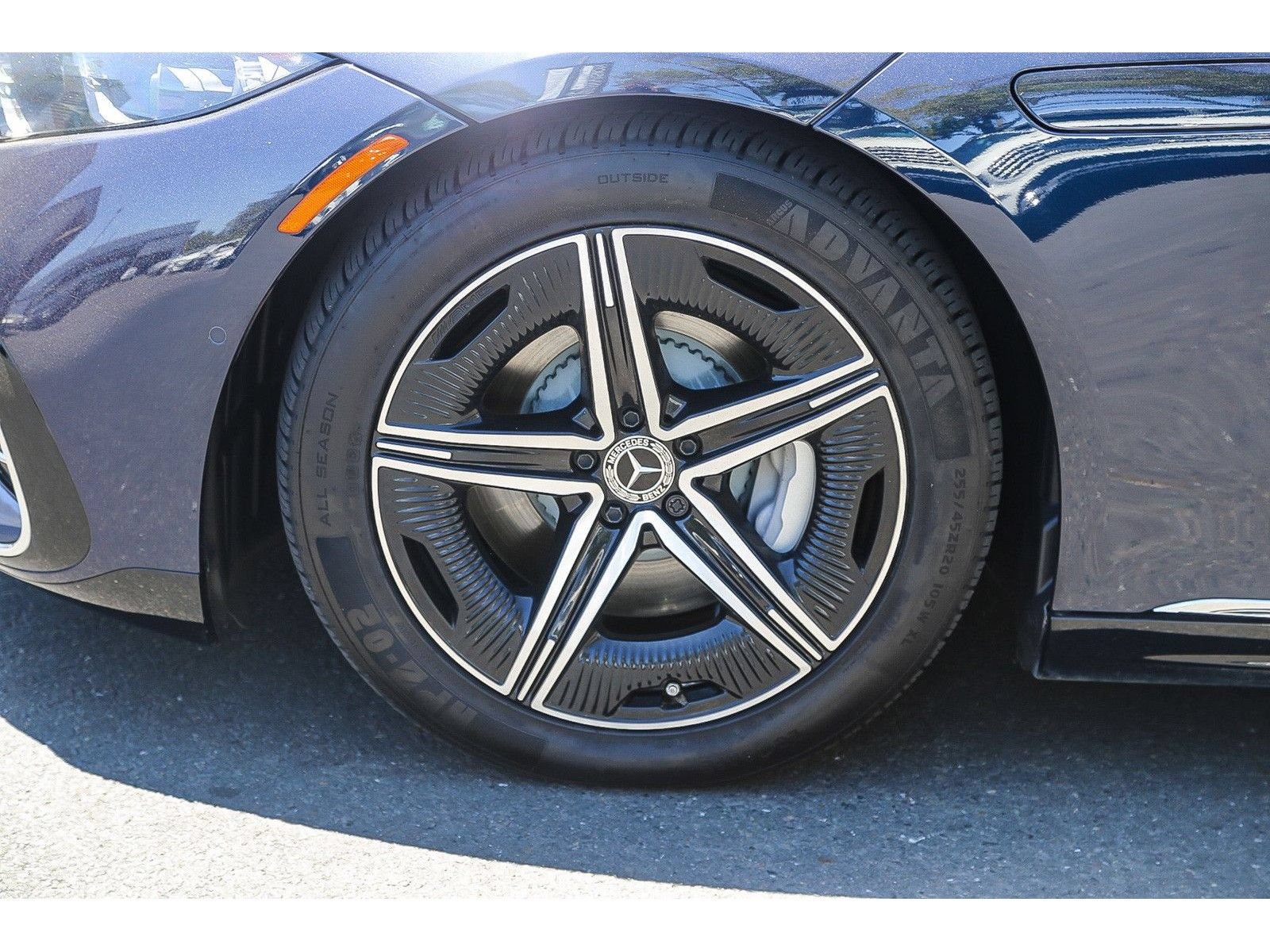 Used 2023 Mercedes-Benz EQS 450+ 4MATIC Sedan image 9