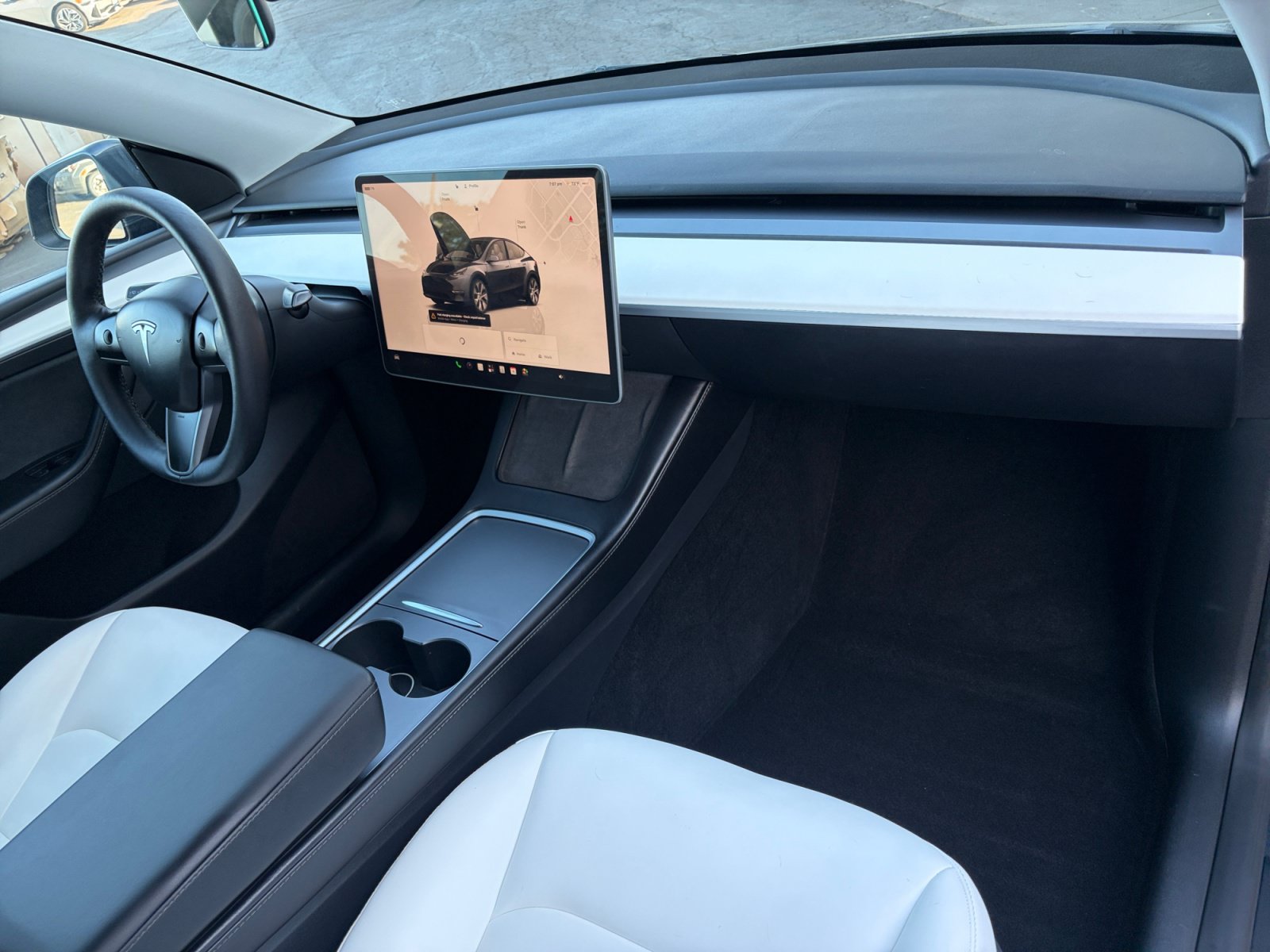Used 2023 Tesla Model Y Long Range AWD/4WD image 30