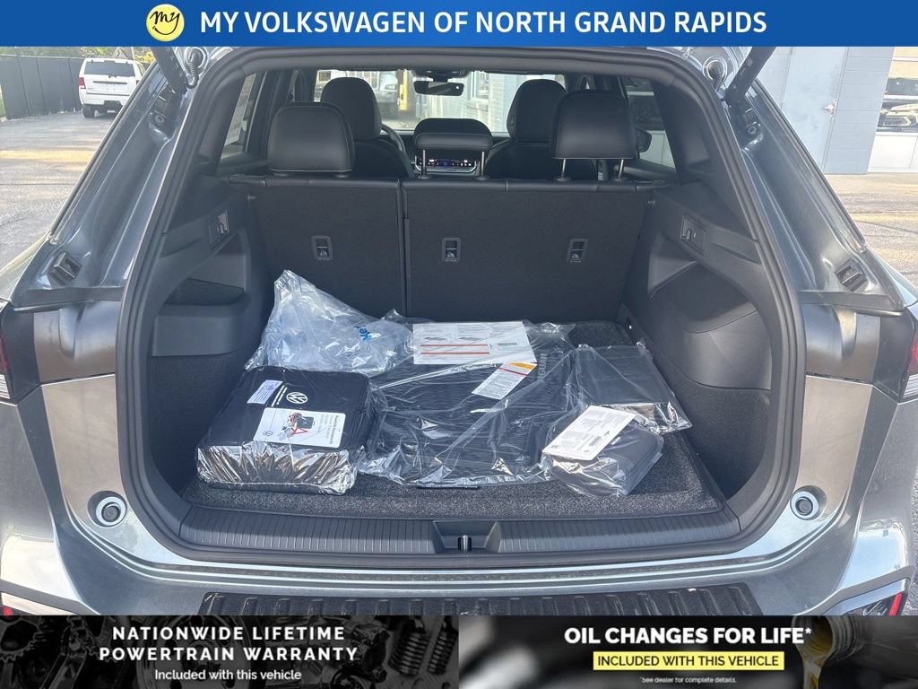 New 2026 Volkswagen Tiguan SE R-Line AWD/4WD image 24