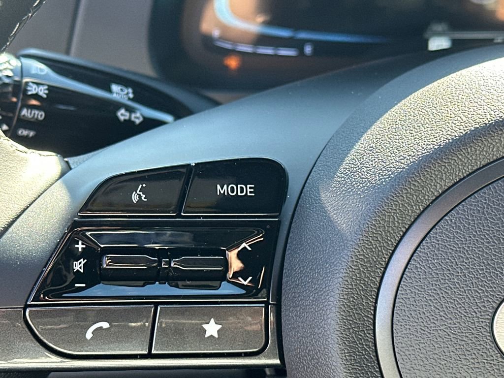 New 2025 Hyundai Elantra Sport image 24